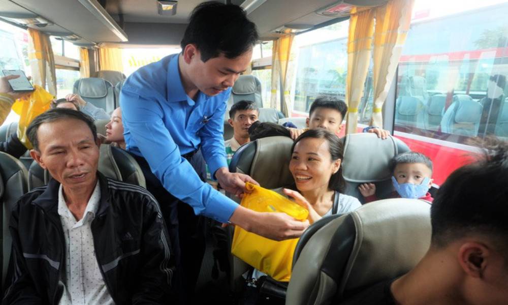 Chương trình “Chuyến xe đoàn viên đưa member về quê đón tết” năm 2022 của VN138 Fun